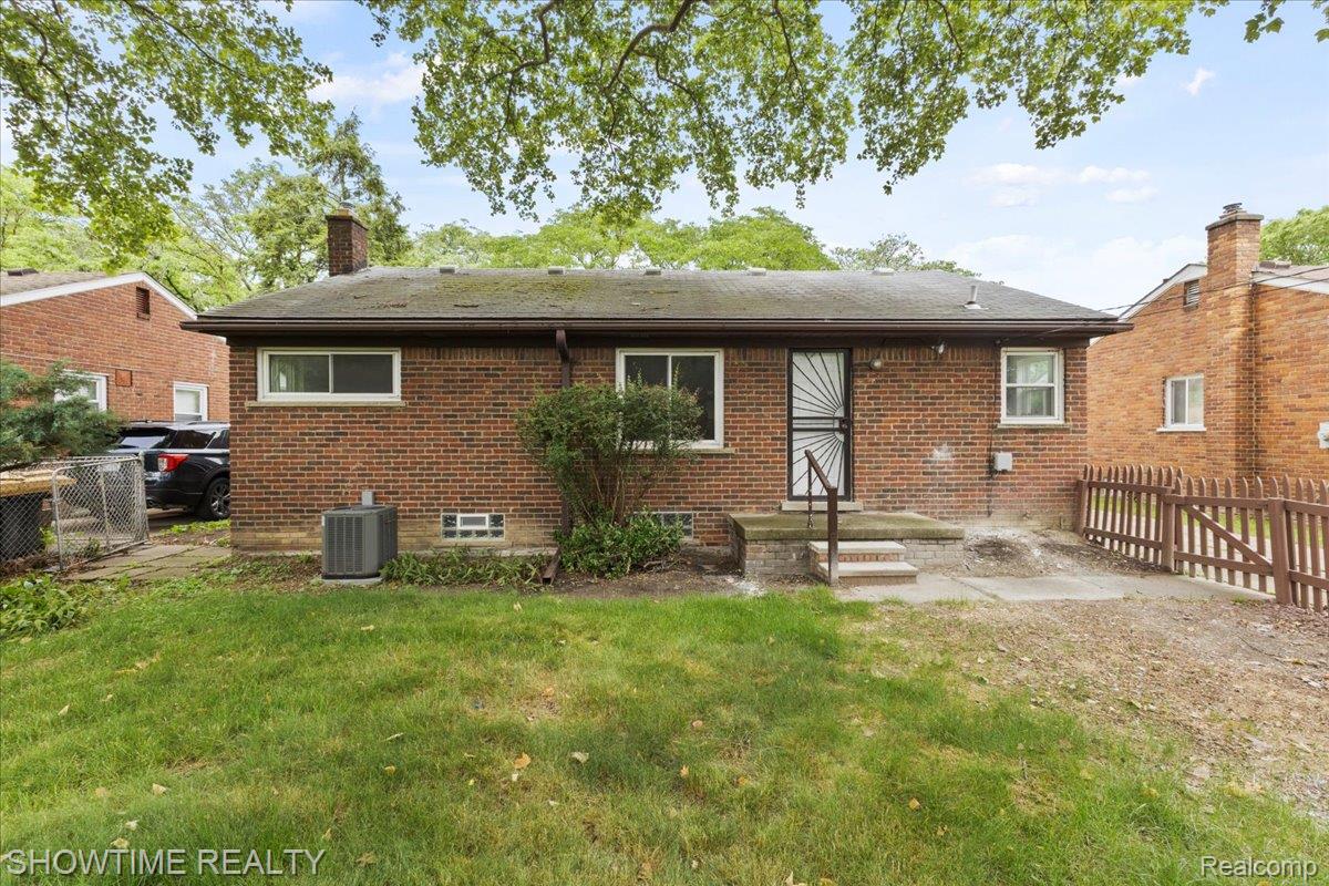 24611 Kenosha Street