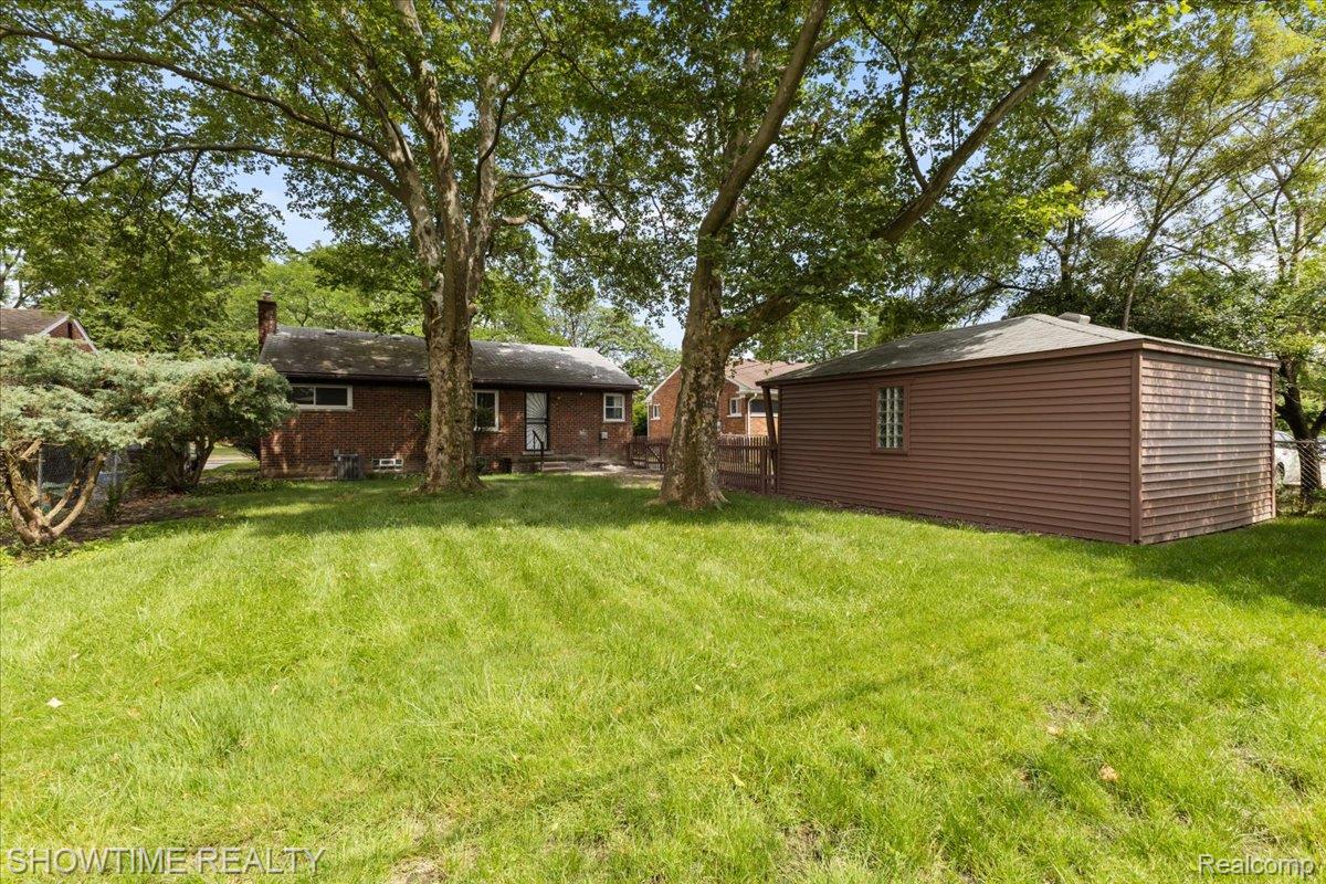 24611 Kenosha Street