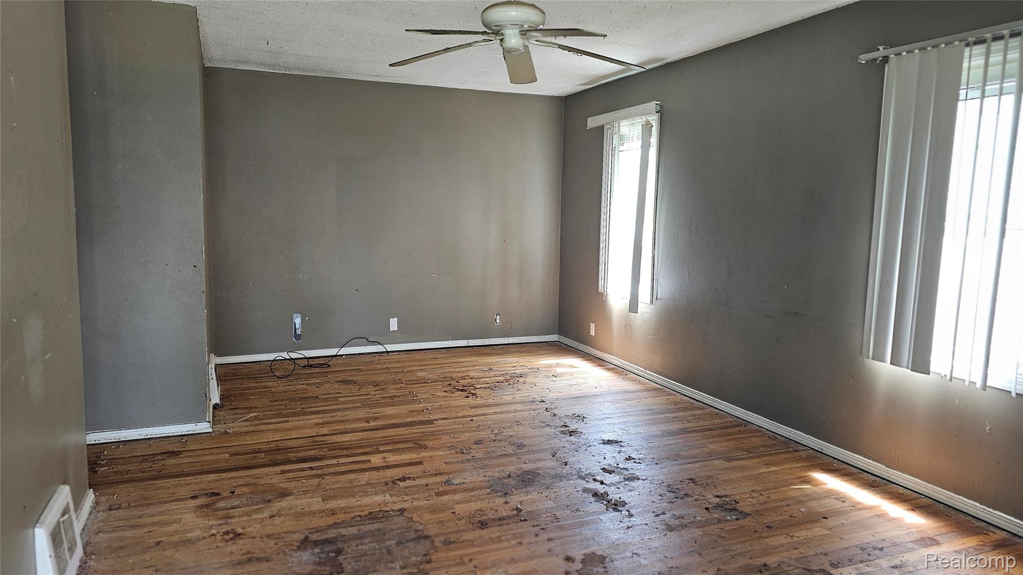 26400 Blumfield Street