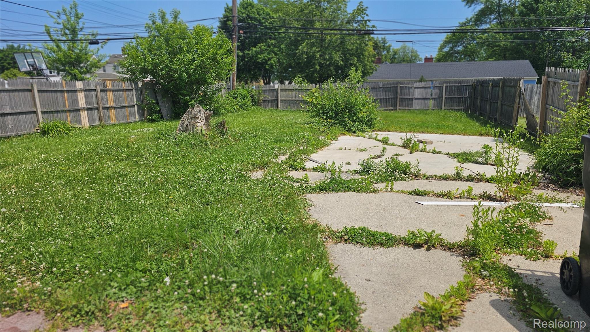 26400 Blumfield Street