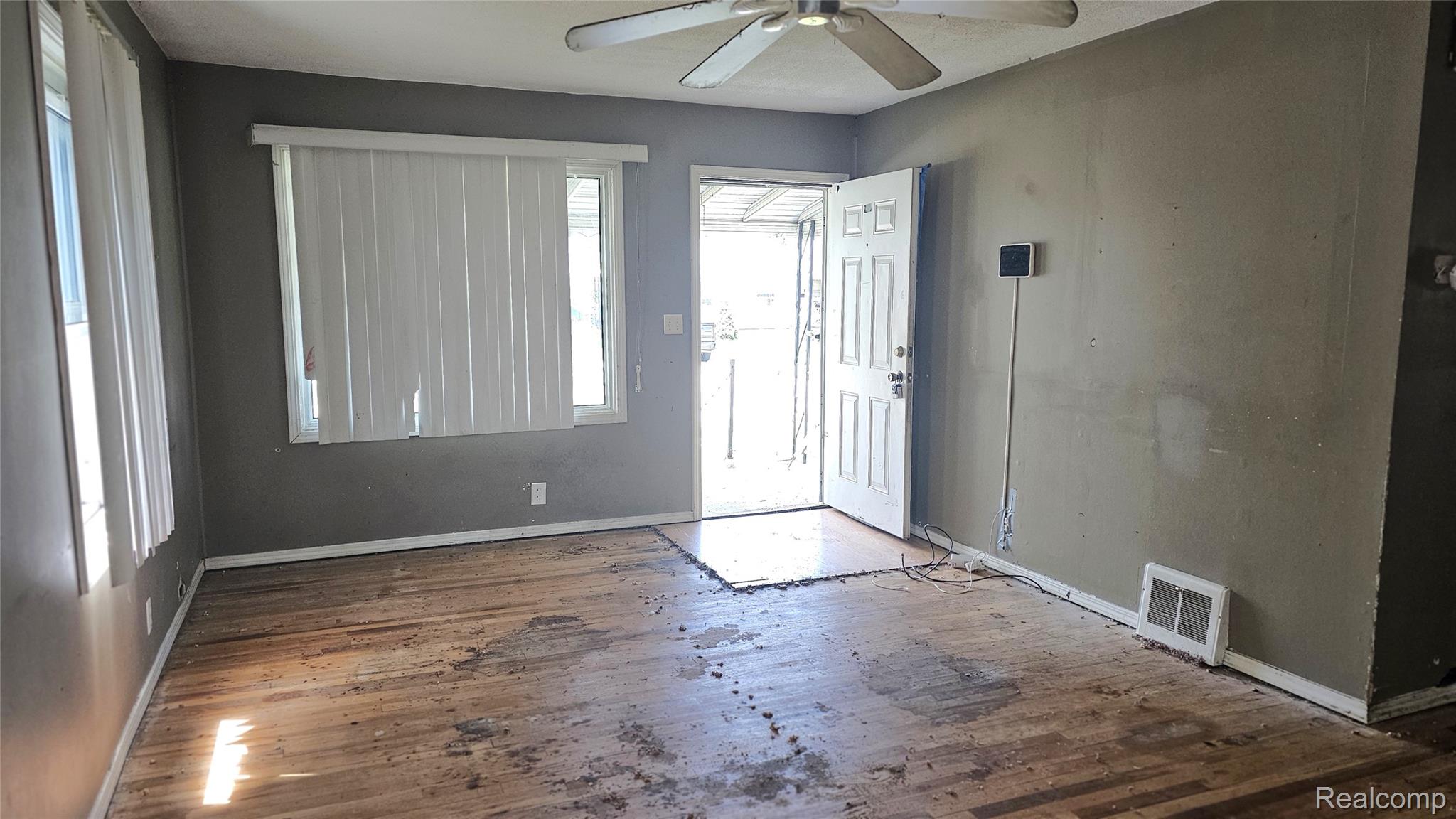 26400 Blumfield Street