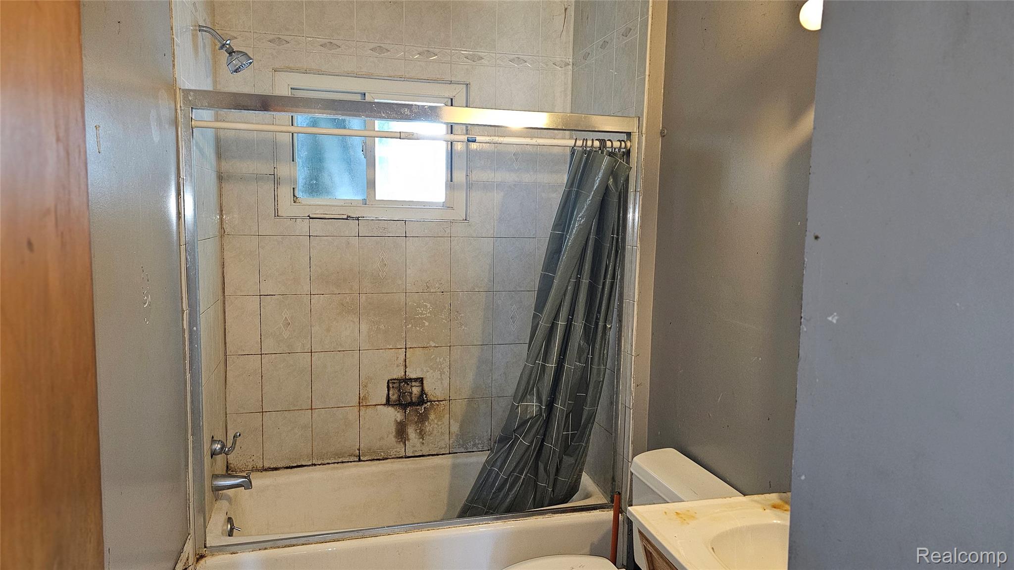 26400 Blumfield Street