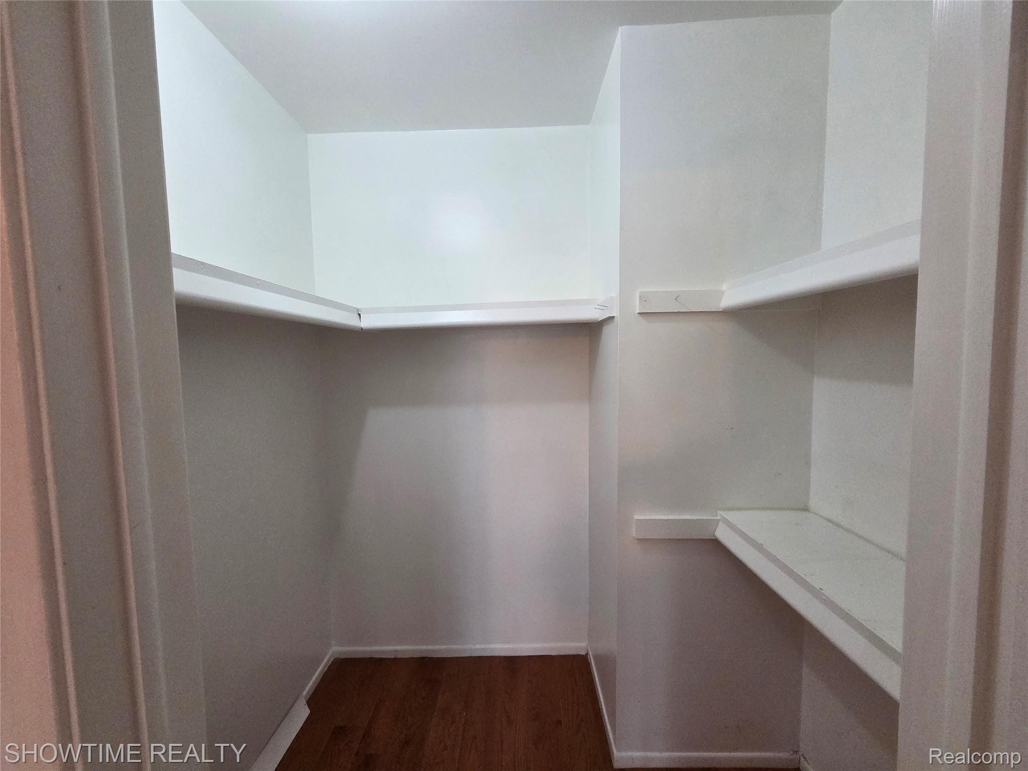 39417 Van Dyke Avenue 602