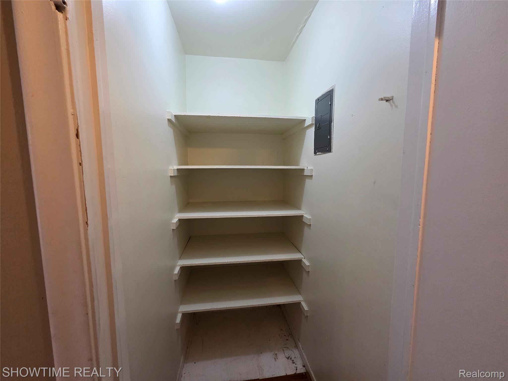 39417 Van Dyke Avenue 602