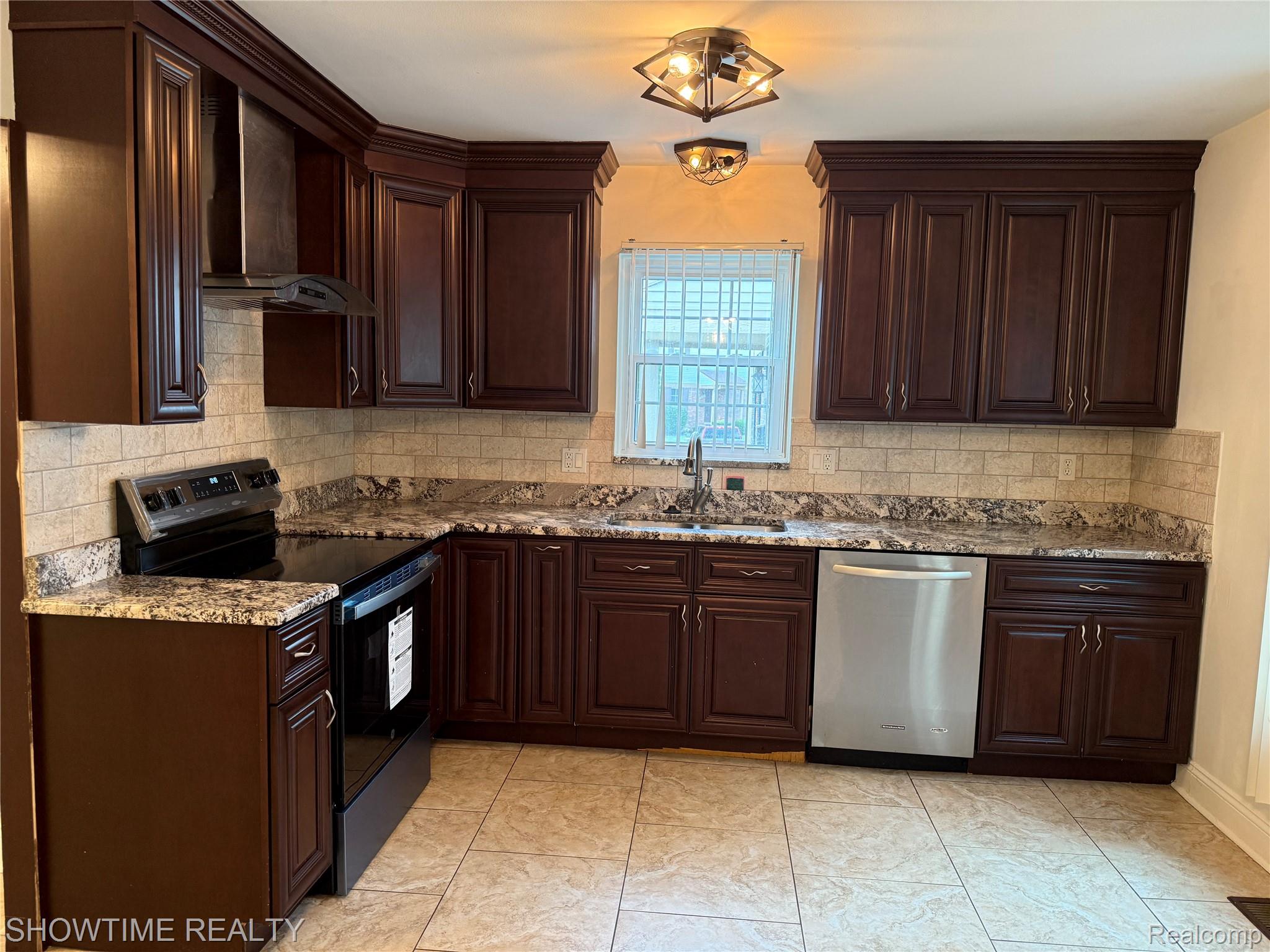 36511 PARK PLACE Drive