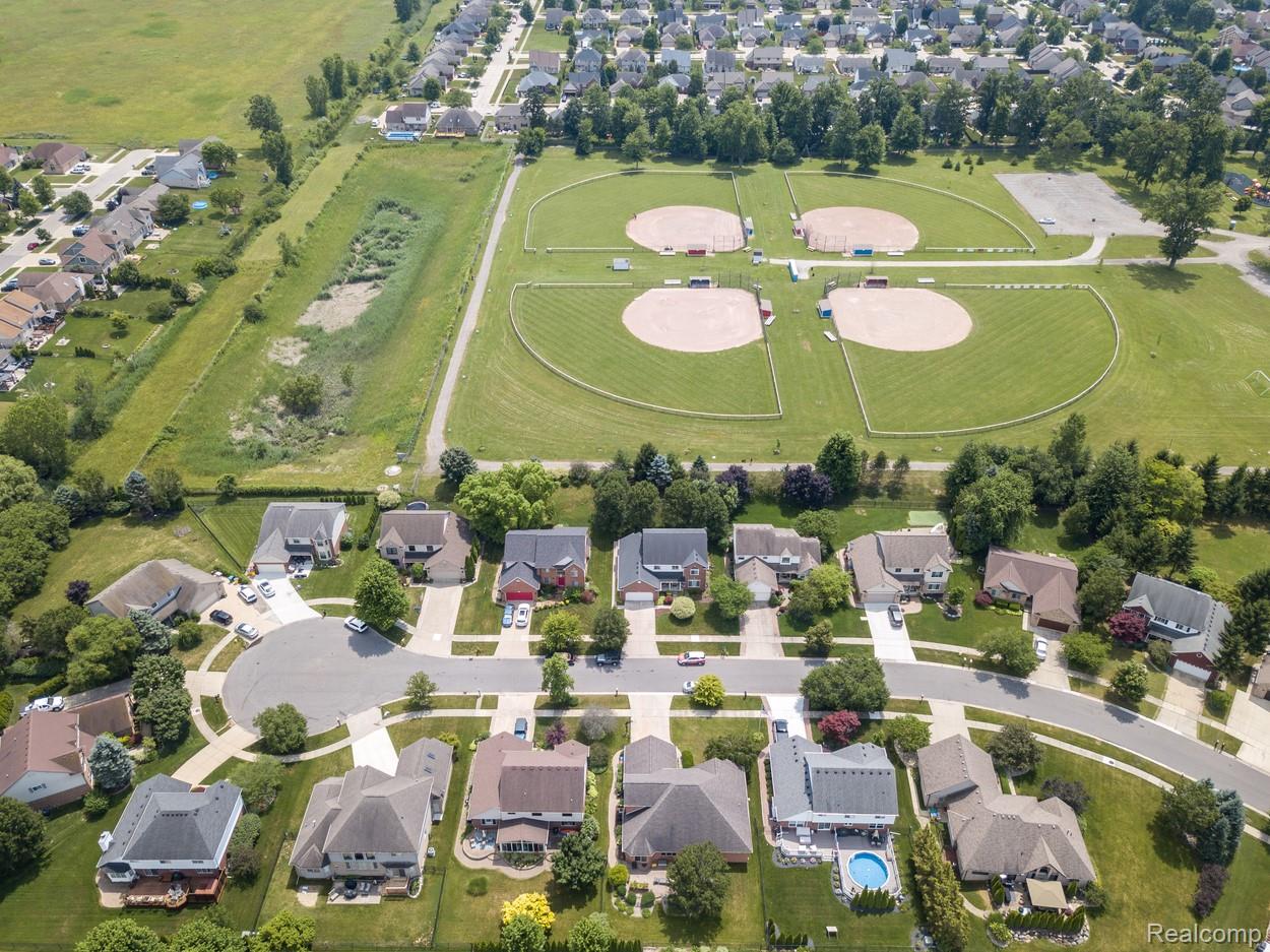 53821 Blakely Court