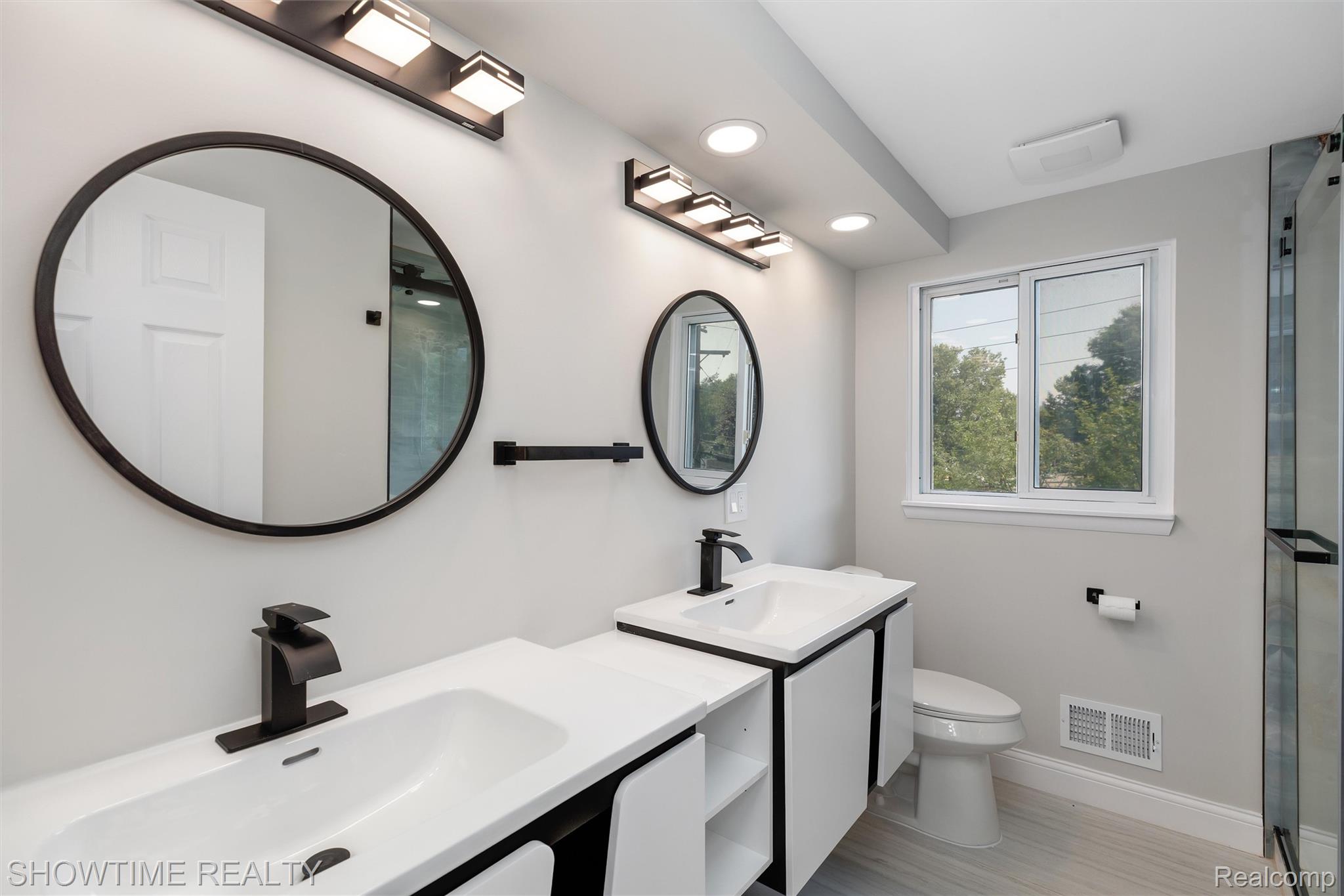 2376 Greensboro Drive