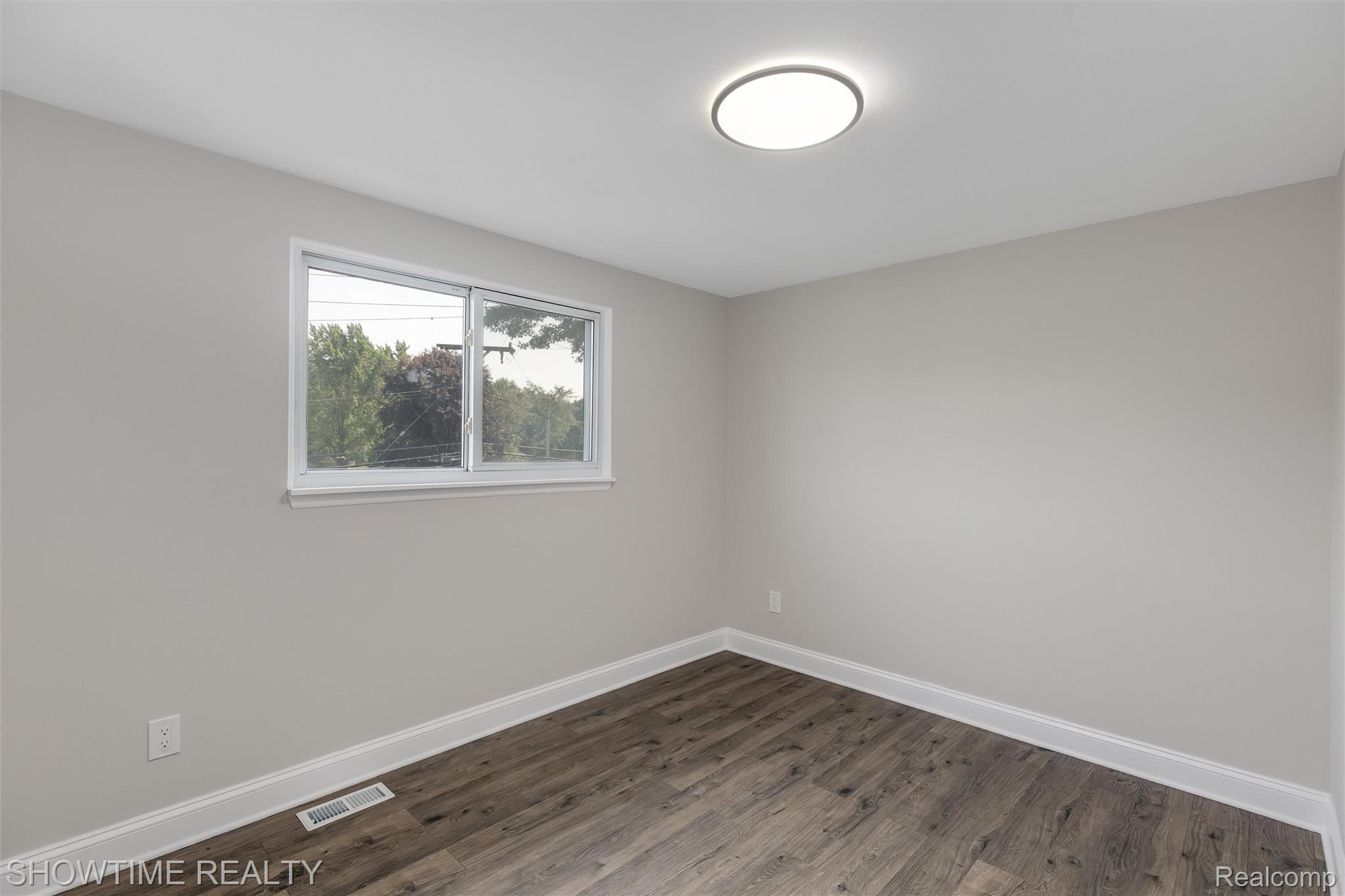 2376 Greensboro Drive