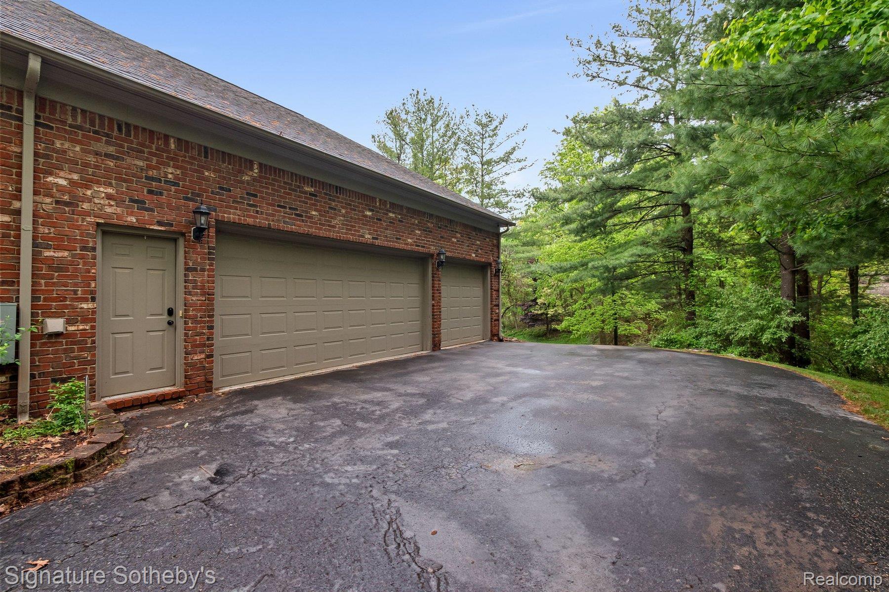 3967 Harmony Hills Drive