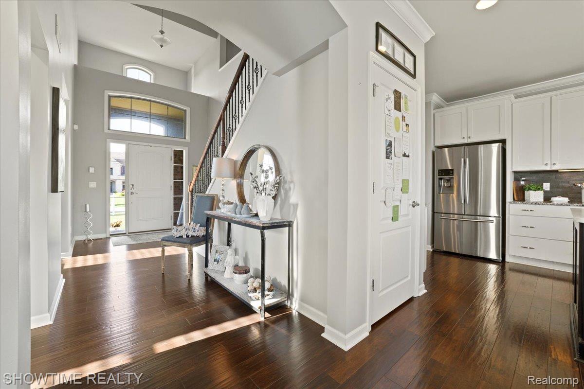 102 Oakland Crest Drive