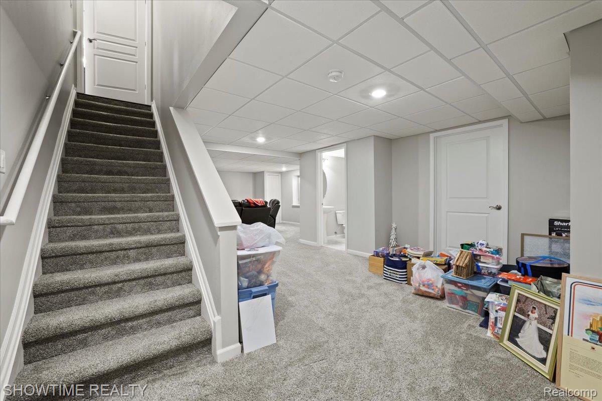 102 Oakland Crest Drive