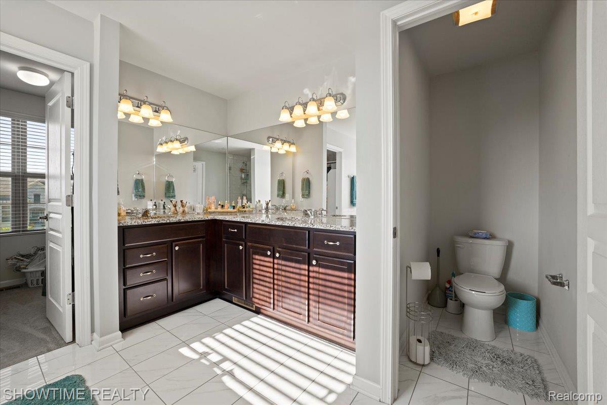 102 Oakland Crest Drive