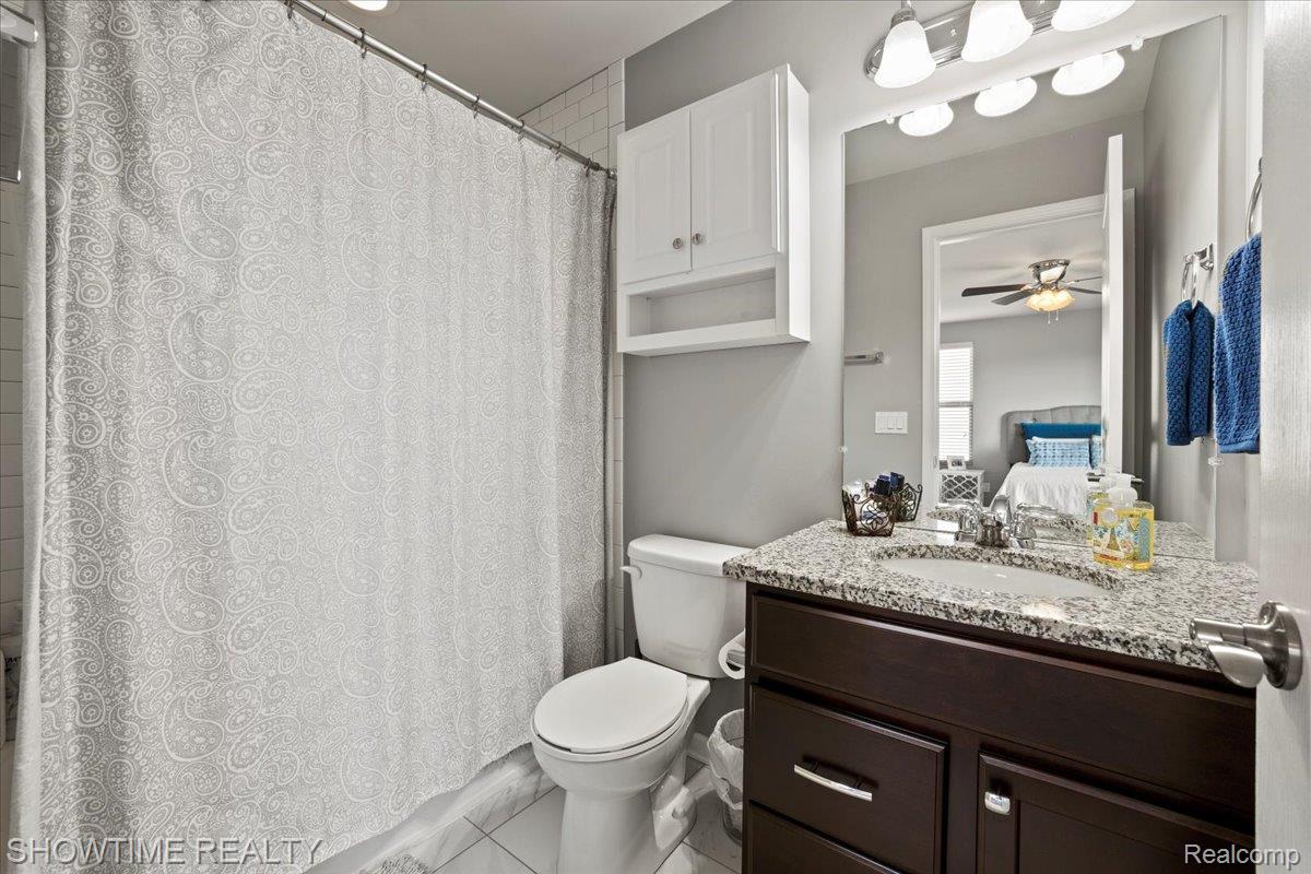 102 Oakland Crest Drive