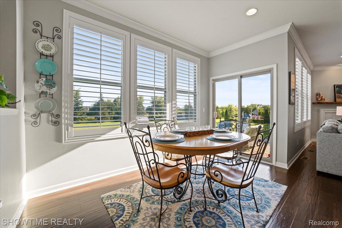 102 Oakland Crest Drive