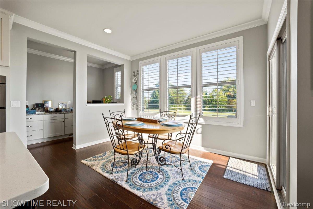 102 Oakland Crest Drive