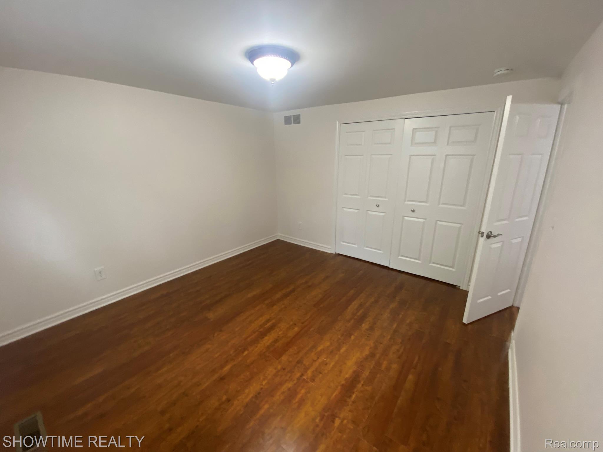 8418 HICKORY Drive