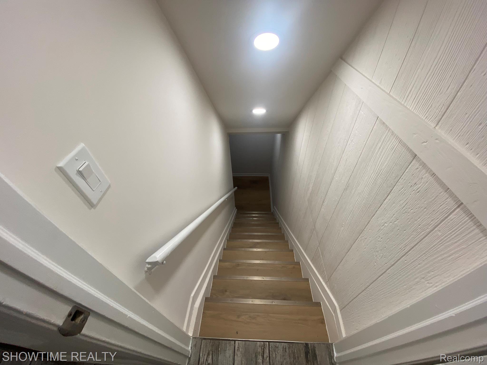 8418 HICKORY Drive