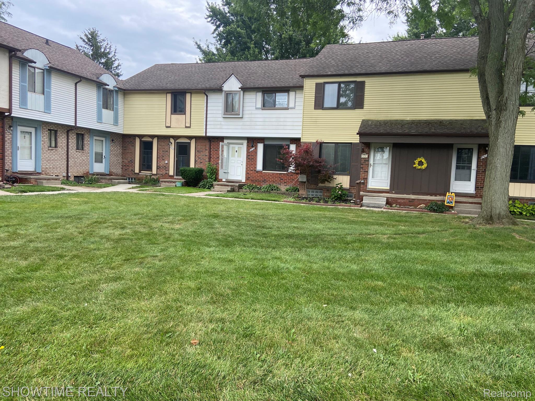 8418 HICKORY Drive
