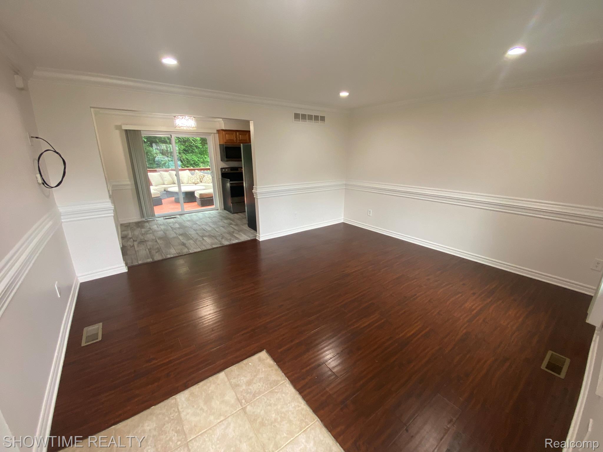 8418 HICKORY Drive