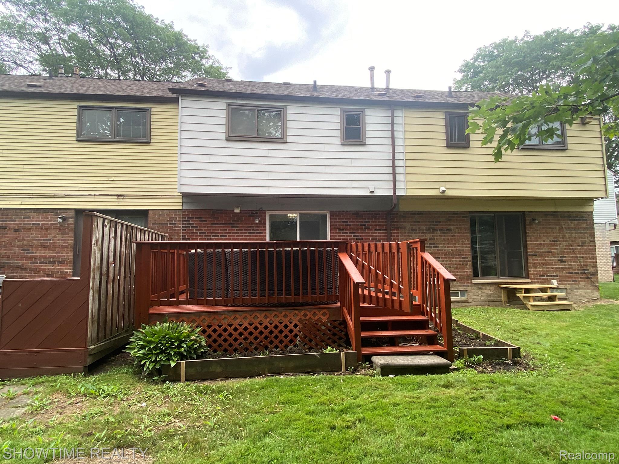 8418 HICKORY Drive