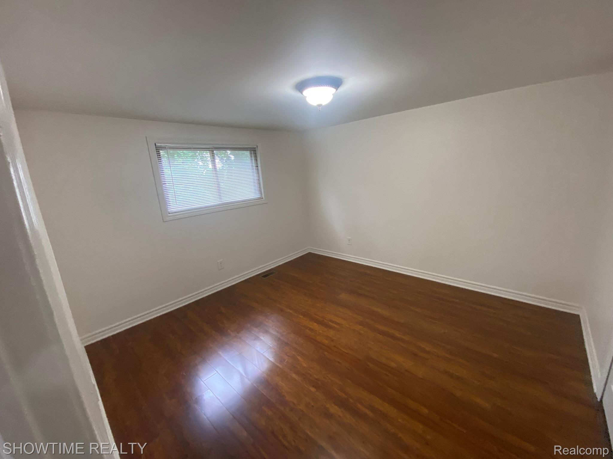 8418 HICKORY Drive