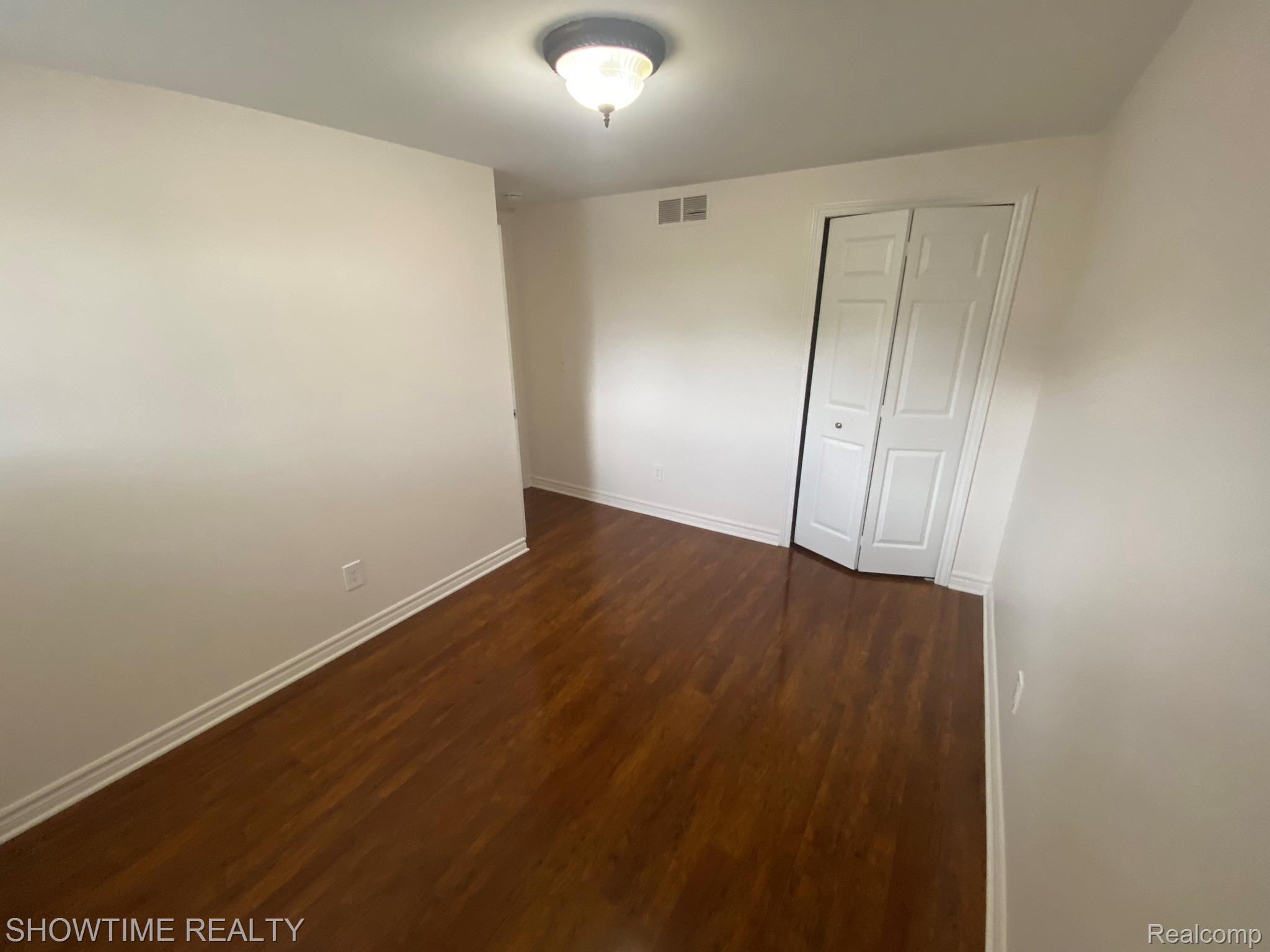 8418 HICKORY Drive