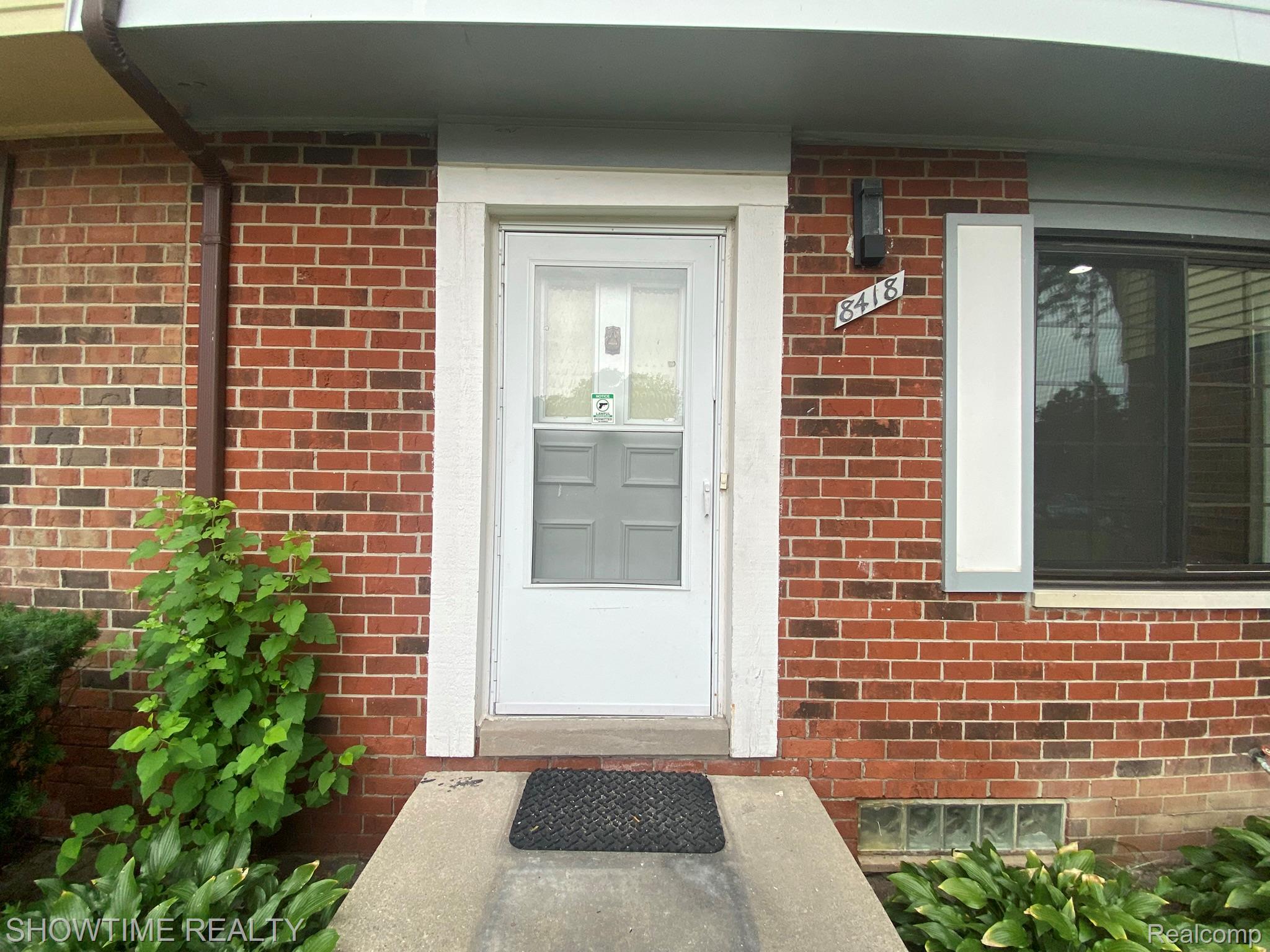 8418 HICKORY Drive