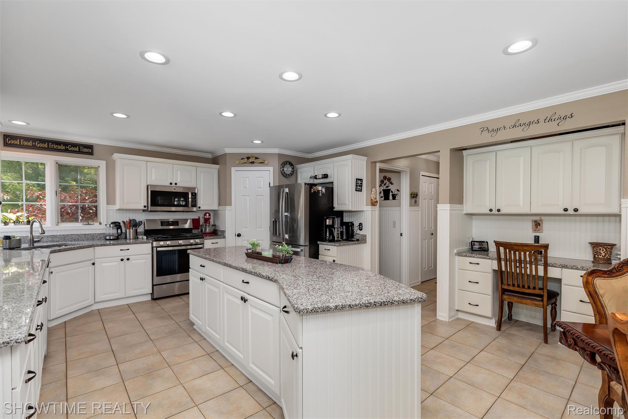 18563 Cracklewood Drive