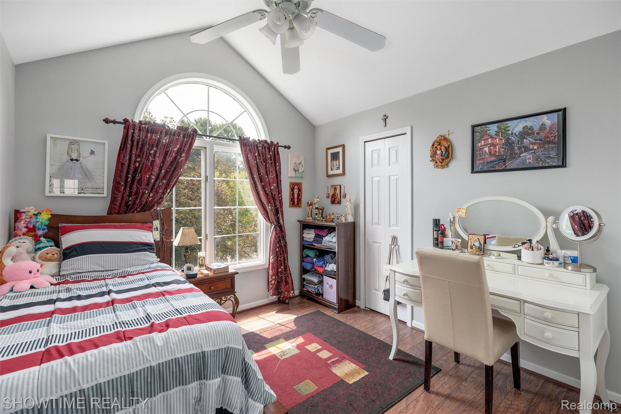 18563 Cracklewood Drive