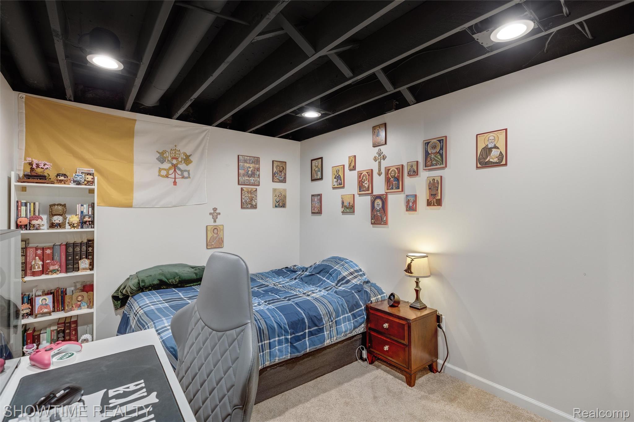 18563 Cracklewood Drive