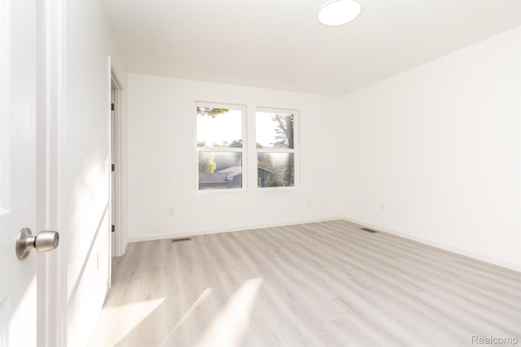500 N CONKLIN Road