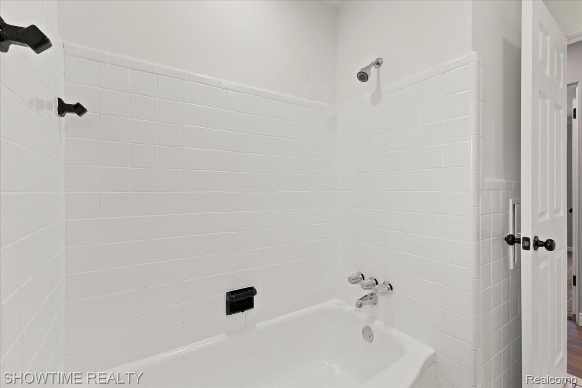 23041 Shakespeare Avenue