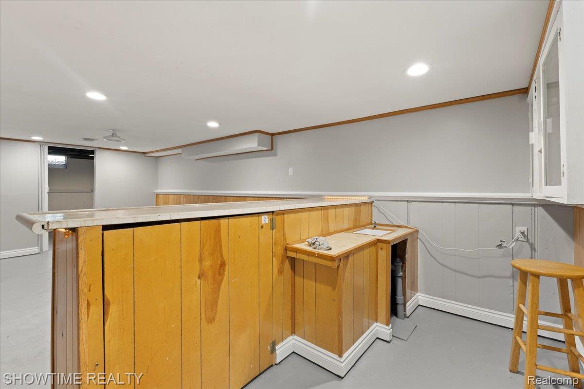 23041 Shakespeare Avenue