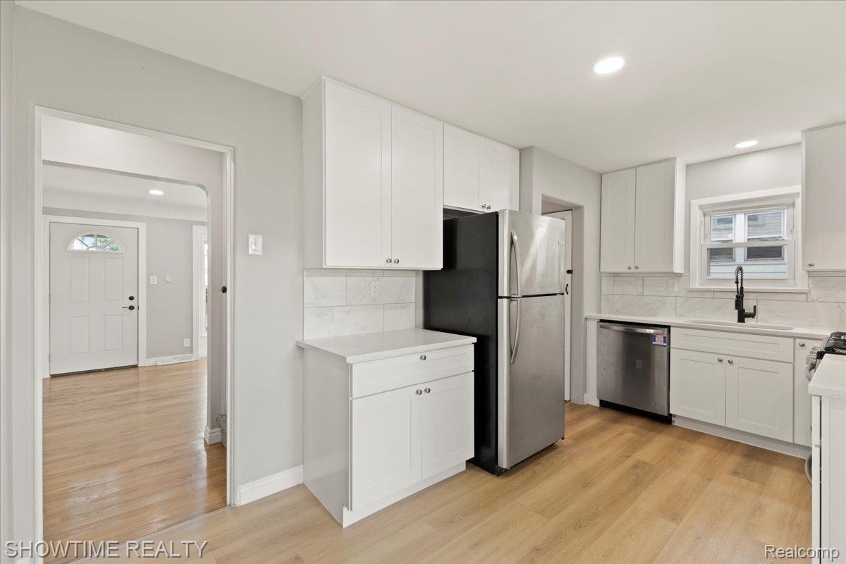 23041 Shakespeare Avenue