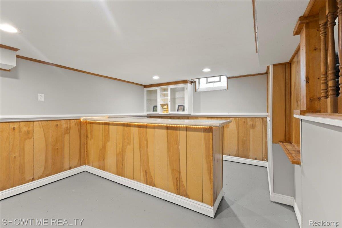 23041 Shakespeare Avenue