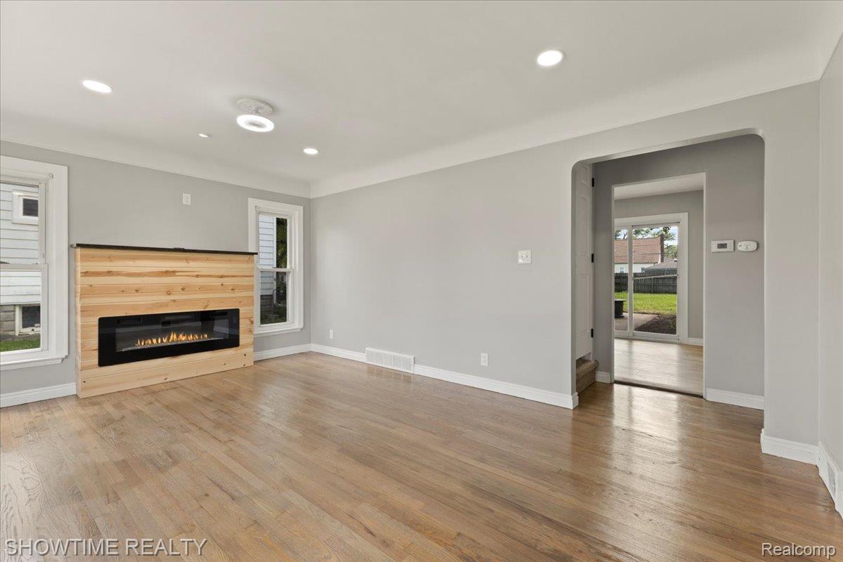 23041 Shakespeare Avenue