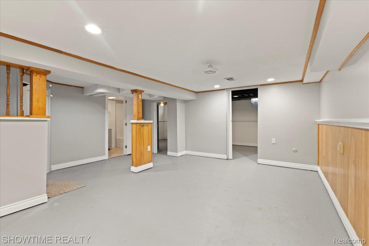 23041 Shakespeare Avenue