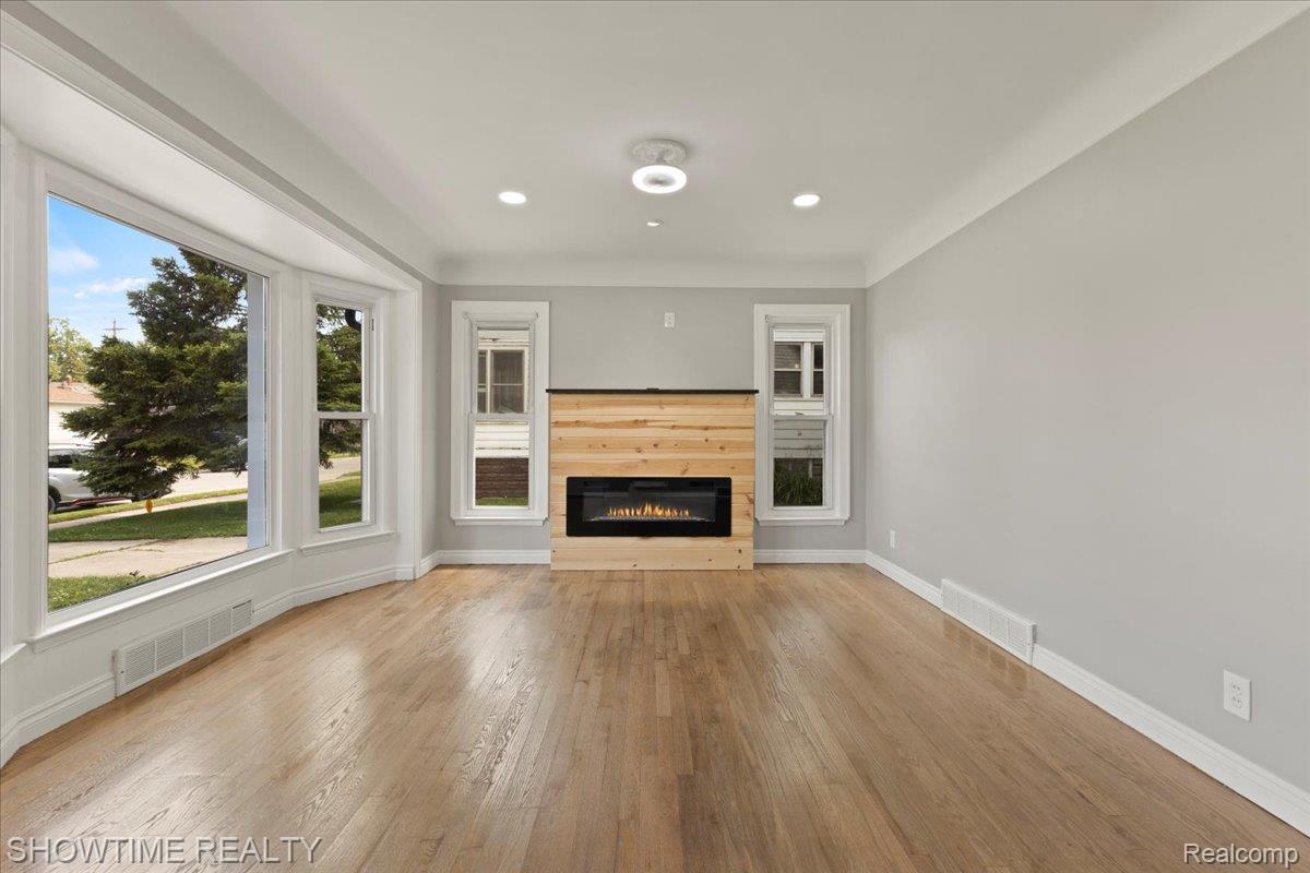 23041 Shakespeare Avenue