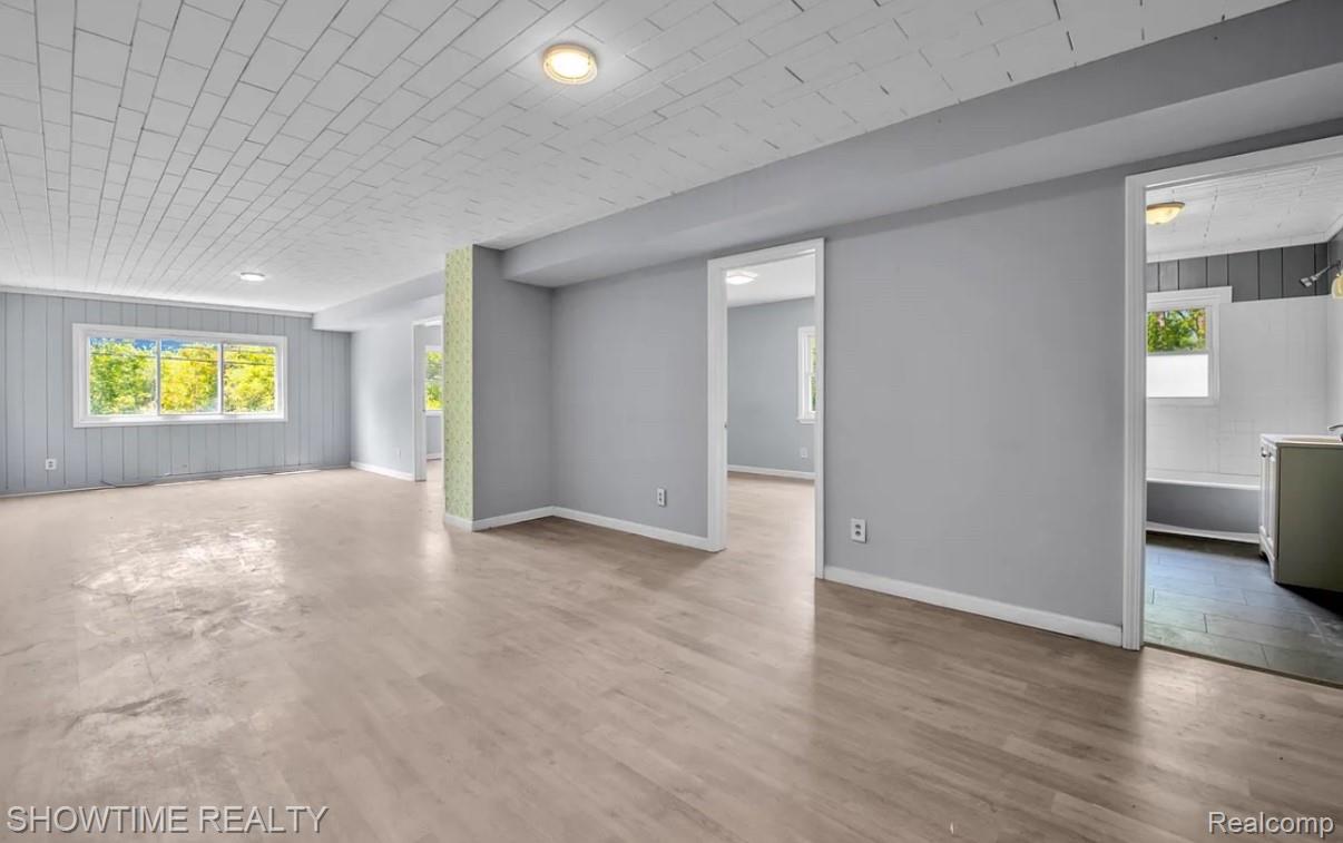 652 N Blacks Corners Road