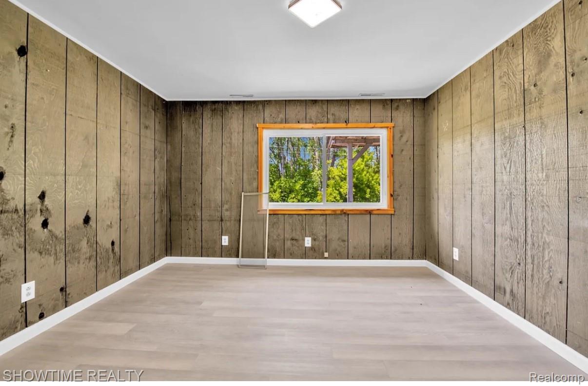 652 N Blacks Corners Road