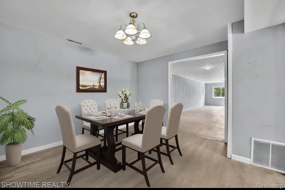 652 N Blacks Corners Road