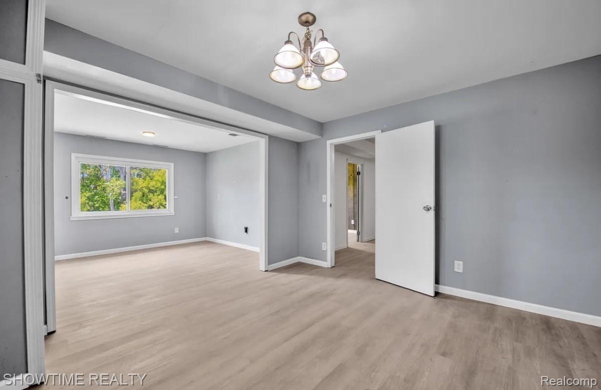 652 N Blacks Corners Road