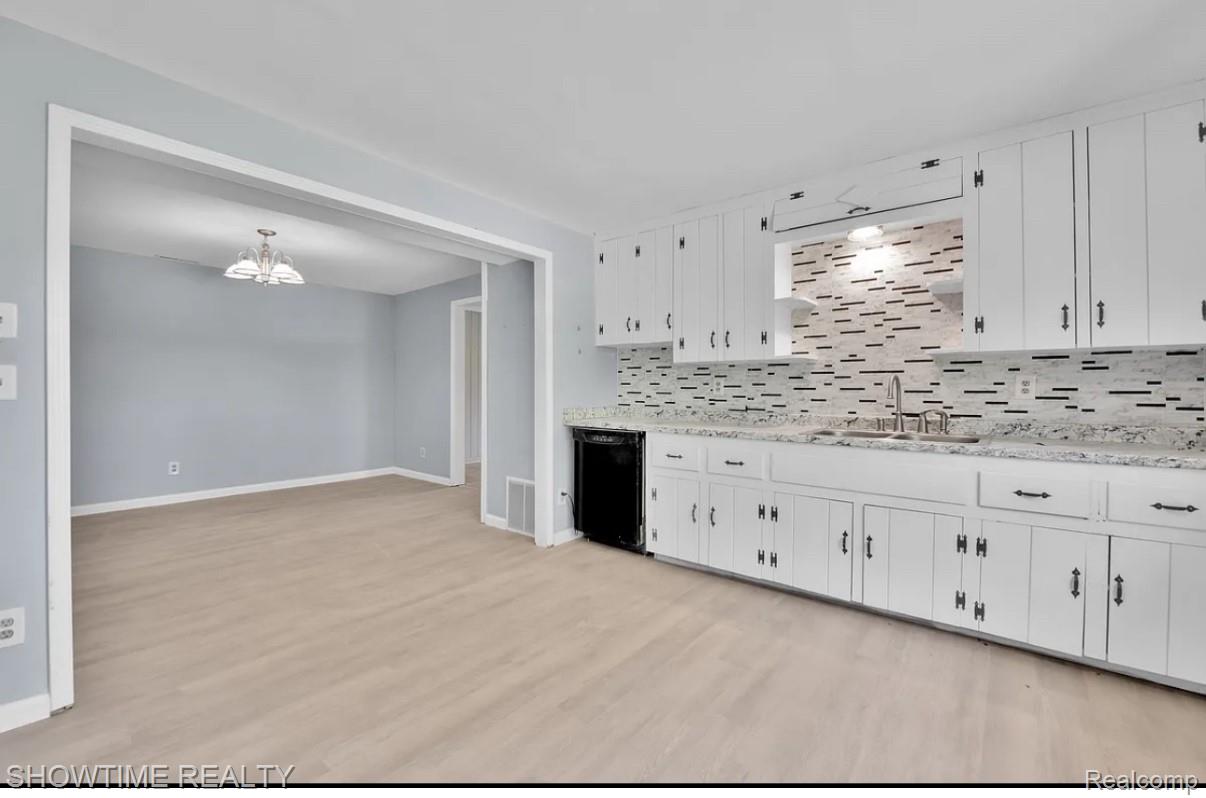 652 N Blacks Corners Road