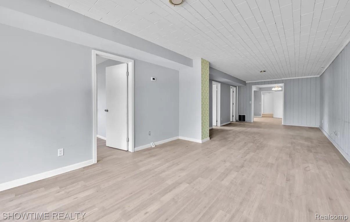 652 N Blacks Corners Road