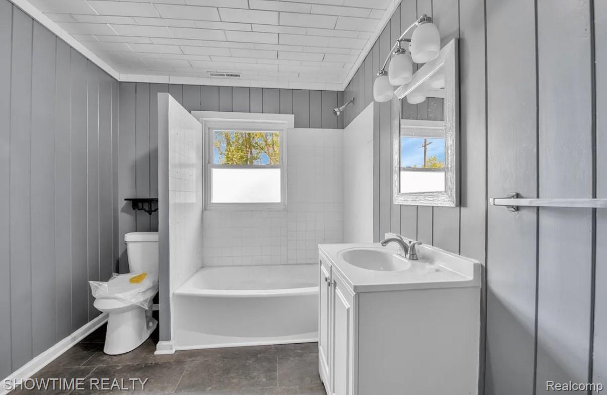 652 N Blacks Corners Road