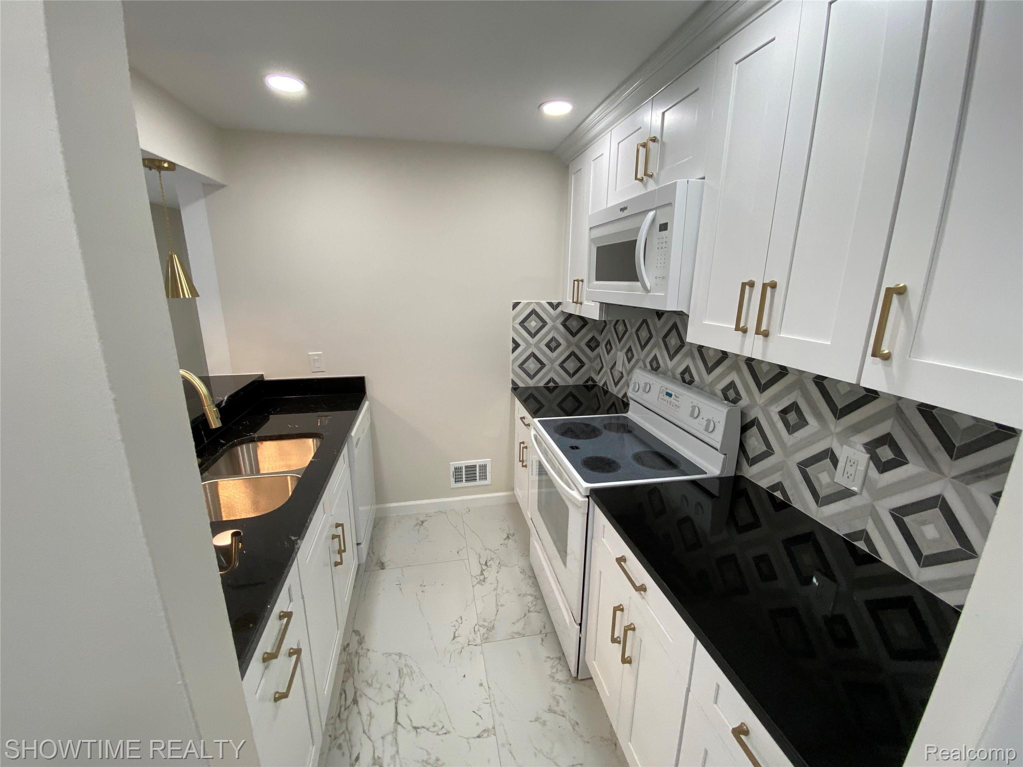 35309 TALL OAKS Drive