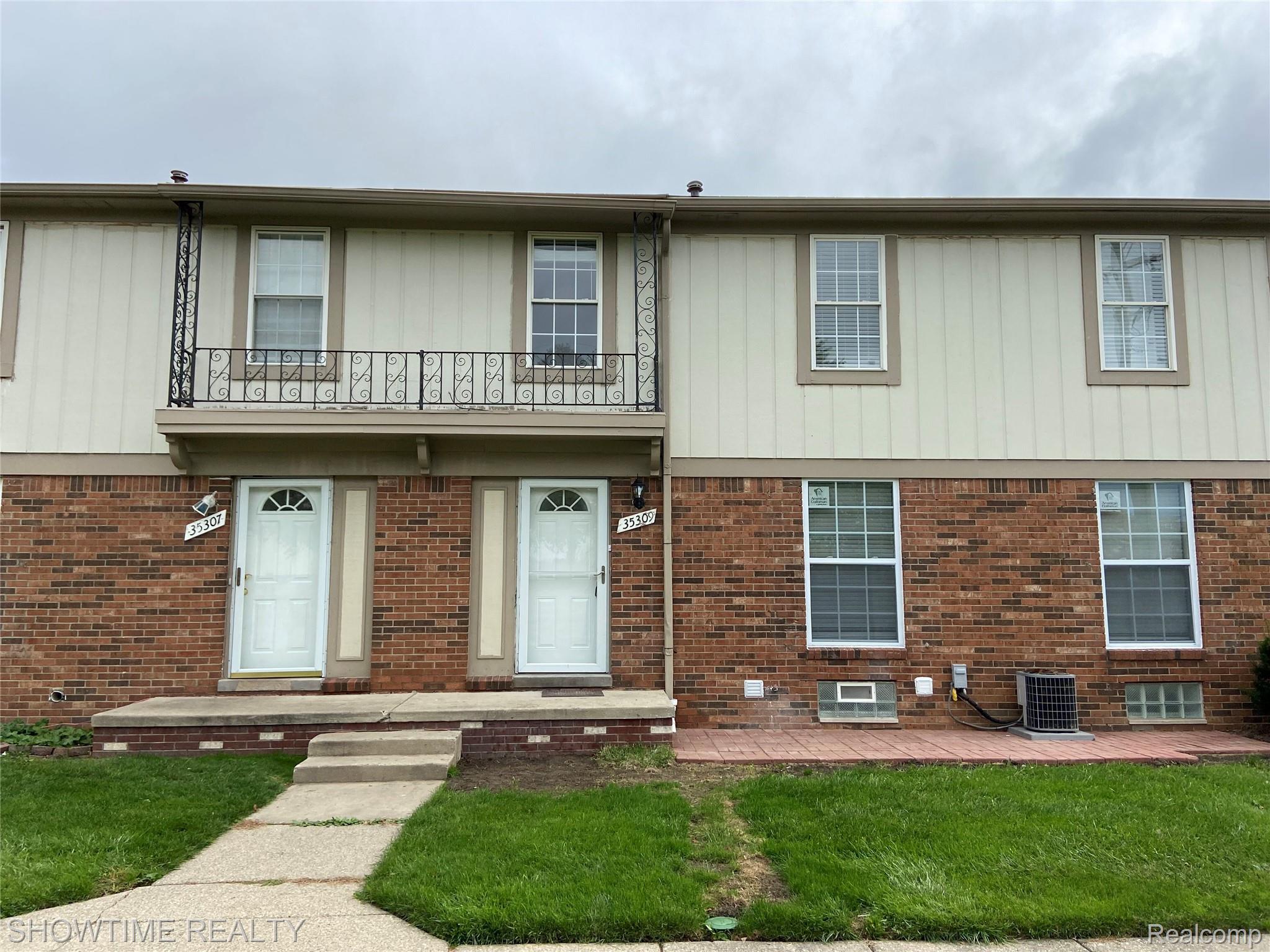 35309 TALL OAKS Drive