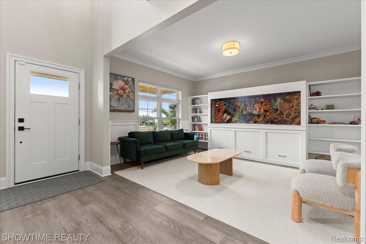 291 W Tienken Road