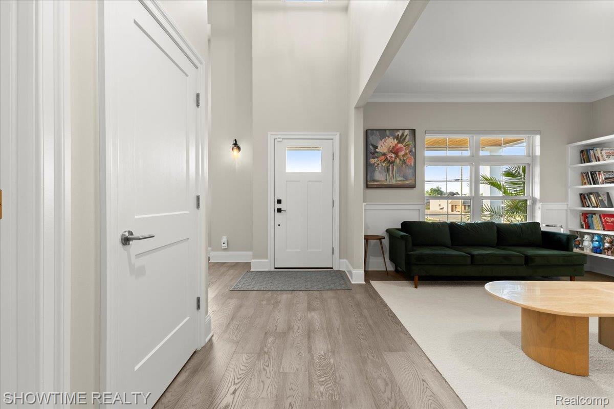 291 W Tienken Road