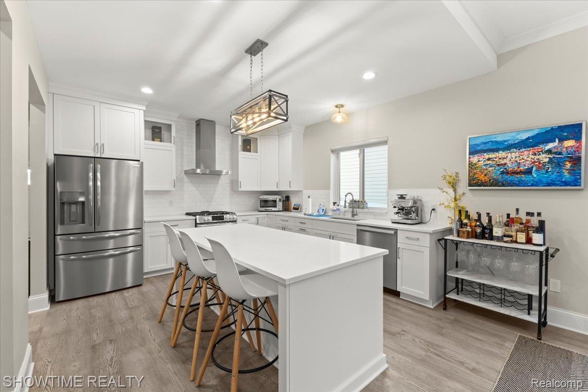 291 W Tienken Road